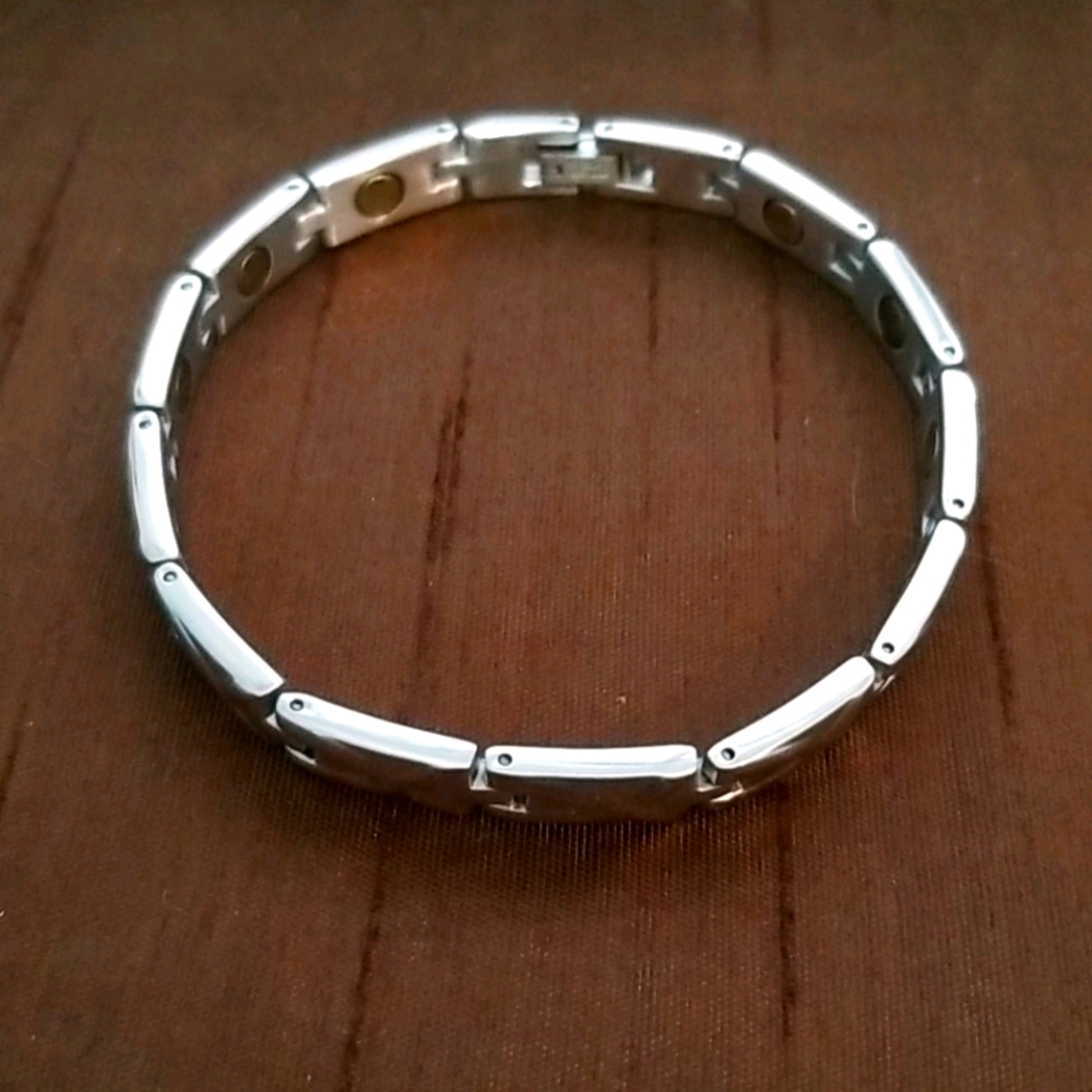Magnet Bracelet ( UNISEX)